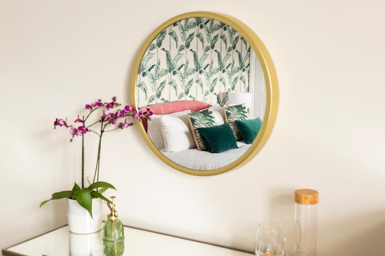 Stunning Seaside Apartment Over 3 Floors Near Margate Westgate-on-Sea Екстериор снимка